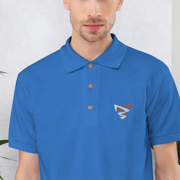 Polo Brodé homme foncé - EVOLVED – Image 11